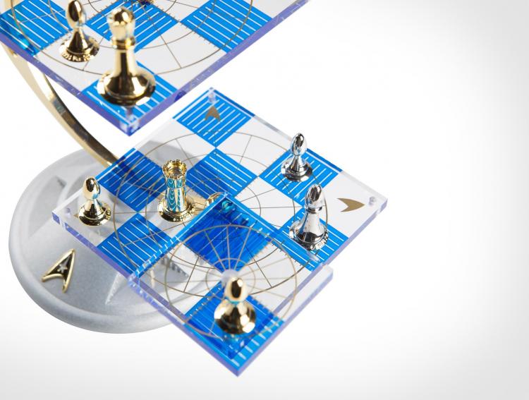Star Trek Tridimensional Chess Set - Star Trek 3D Chess Replica