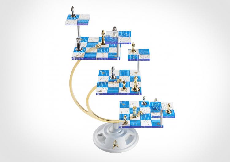 Star Trek Tridimensional Chess Set - Star Trek 3D Chess Replica
