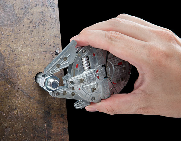 Star Wars Millennium Falcon Multi-Tool - Star wars multi-tool
