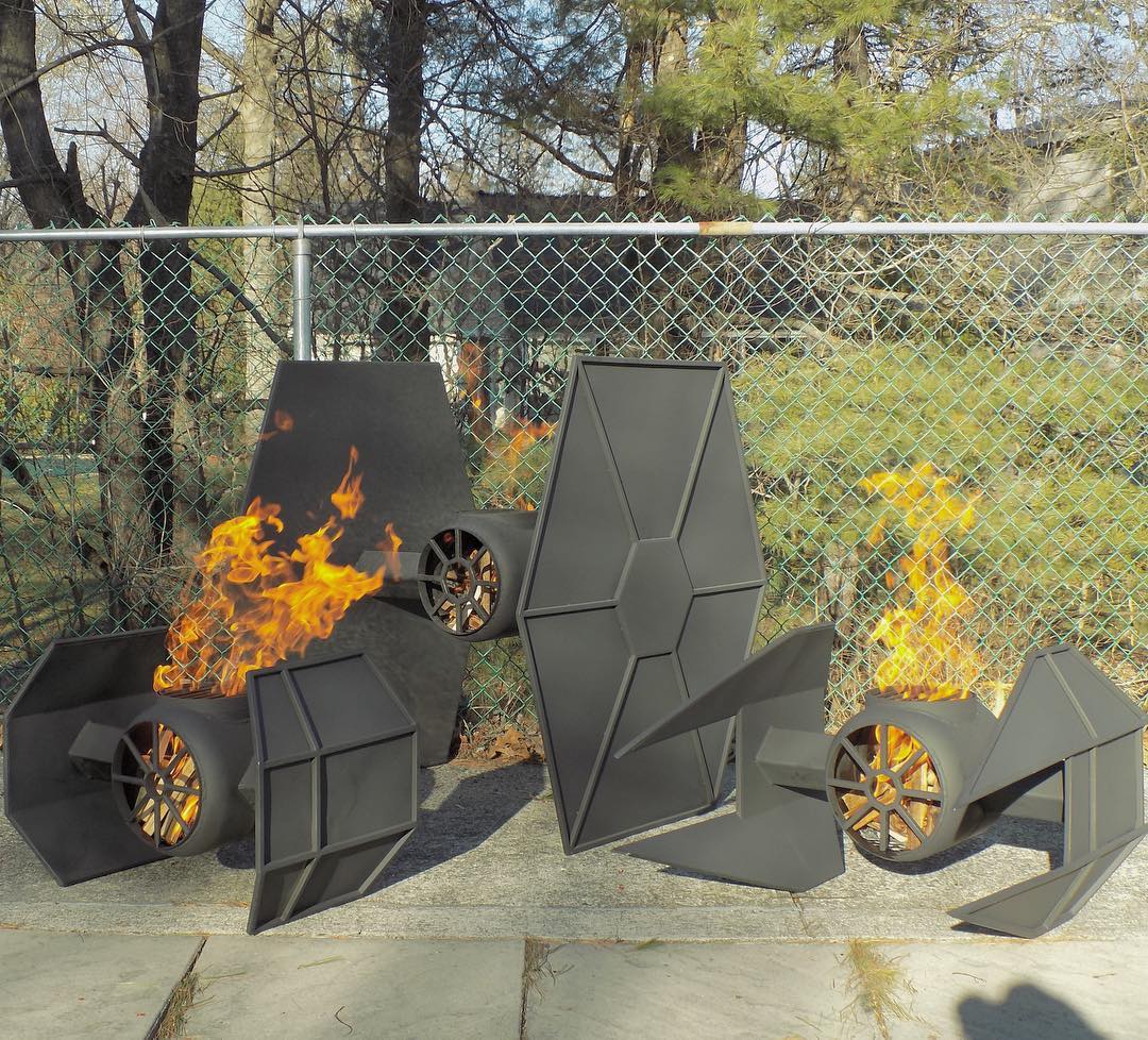 Star Wars Tie Fighter Bonfire Pit - Geeky steel metal Tie Fighter fire griller
