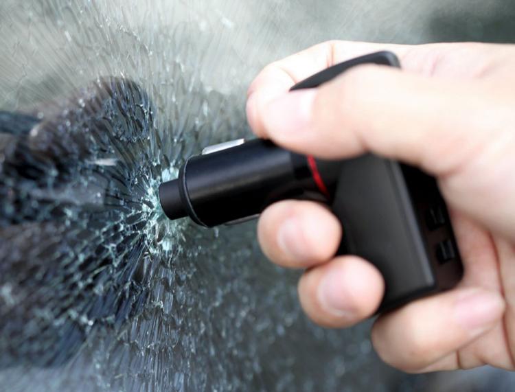 Ztylus Stinger USB Car Charger, Emergency Window Breaker, and Seat-Belt Cutter
