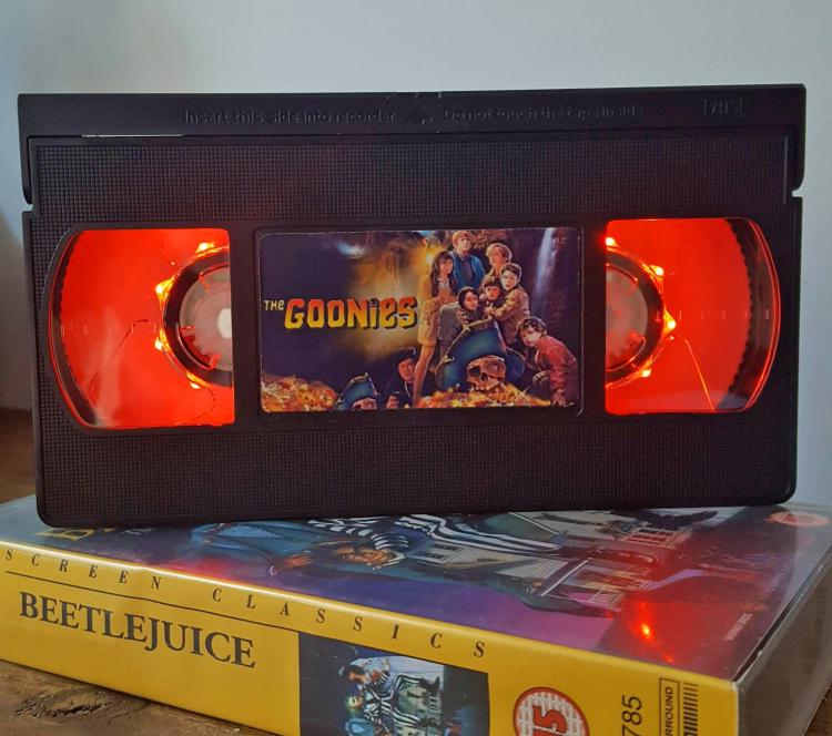 Goonies VHS Night-Light - Retro VHS lamp