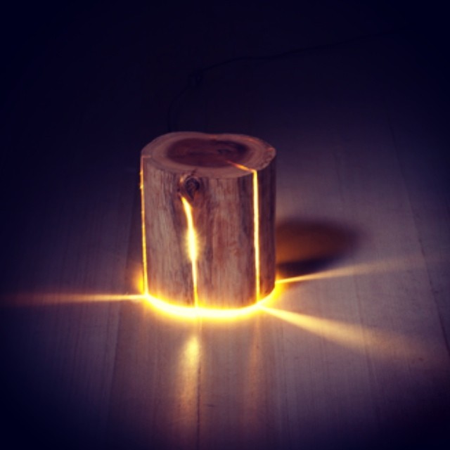 Stump Light - Cracked Log Lamp
