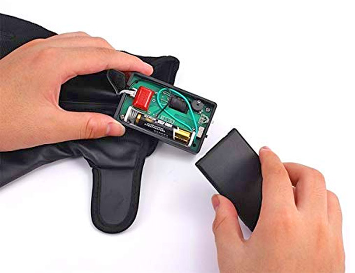 Stun Gun Gloves - Shocking gloves that shock attackers - Hand shake shocking gloves