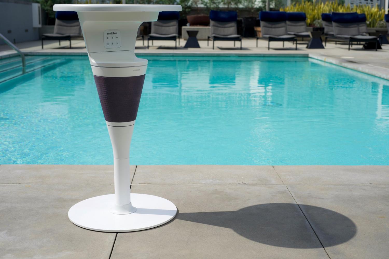 SunTable Is a 3-in-1 Solar Powered Table With an Integrated Speaker and Wireless Charger - Solar powered poolside table