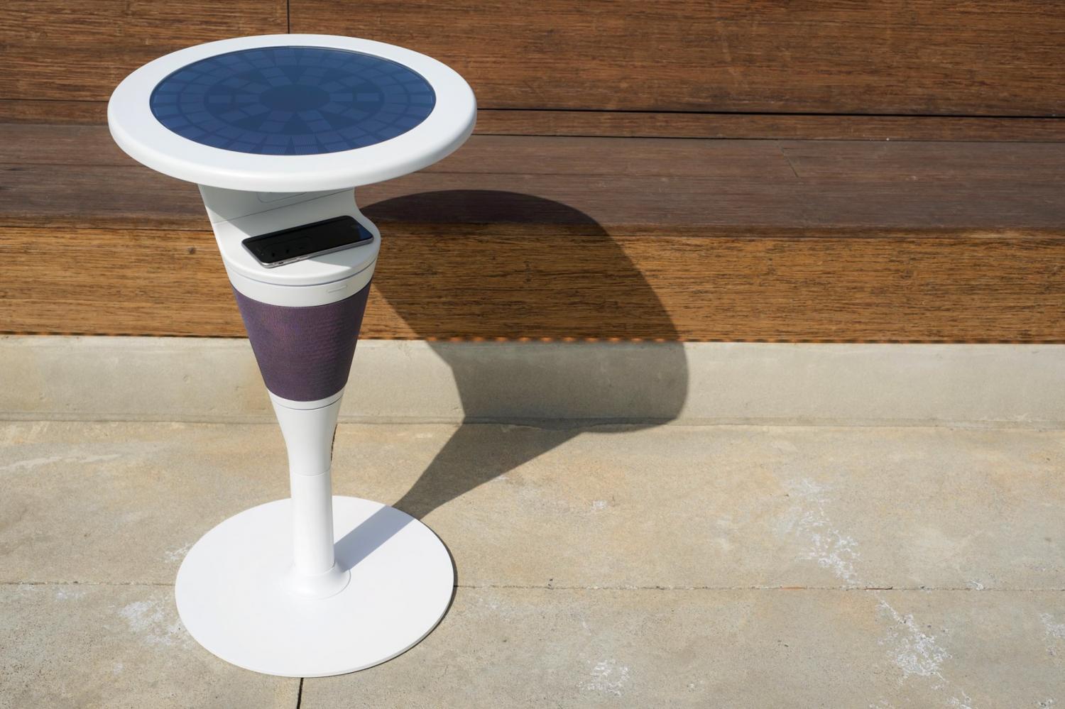 SunTable Is a 3-in-1 Solar Powered Table With an Integrated Speaker and Wireless Charger - Solar powered poolside table
