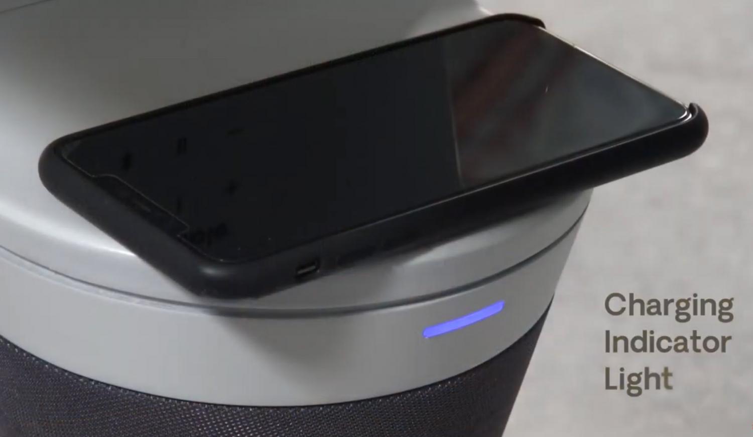 SunTable Is a 3-in-1 Solar Powered Table With an Integrated Speaker and Wireless Charger - Solar powered poolside table