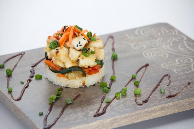 Sushi Tower Lets You make Towers of California Sushi
