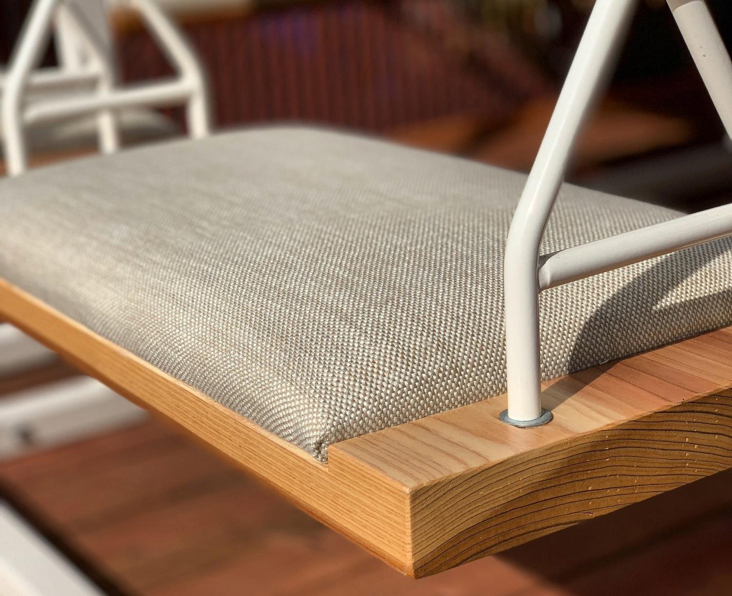 Swing Tables Let You Swing While You Eat or Have a Meeting