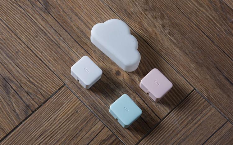 Switch Bot - Tiny Robot That Remotely Flips Switches, Pushes Buttons, and Toggles Switches From Your Smart Phone