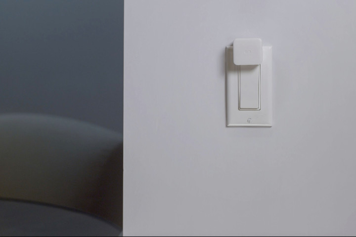 Switch Bot - Tiny Robot That Remotely Flips Switches, Pushes Buttons, and Toggles Switches From Your Smart Phone