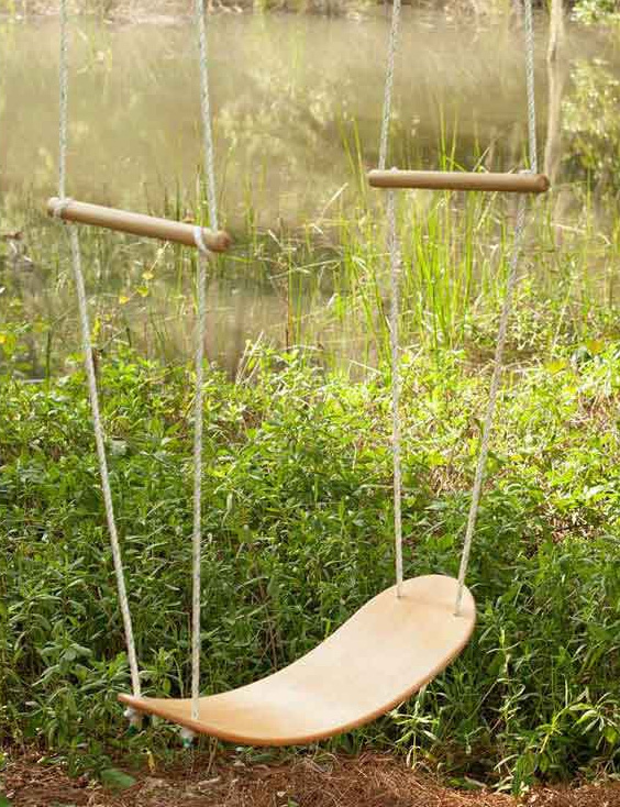 Swurfer - Skateboard shaped omni-directional tree swing
