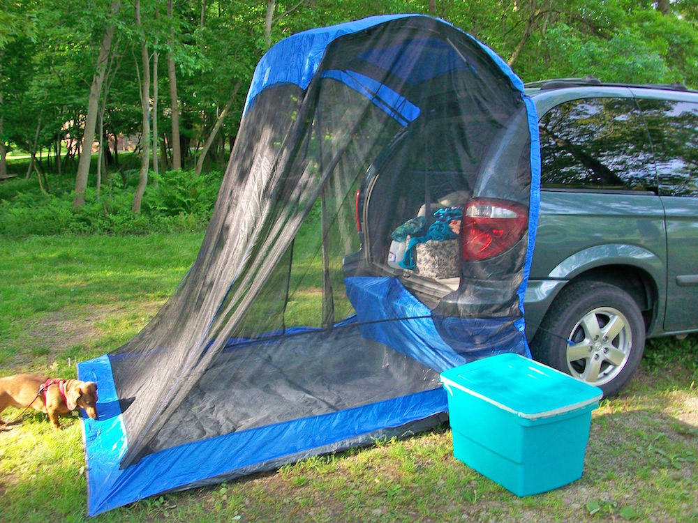 TailVeil Tent Attaches To Back of Your SUV or Minivan - SUV lift-gate camping tent