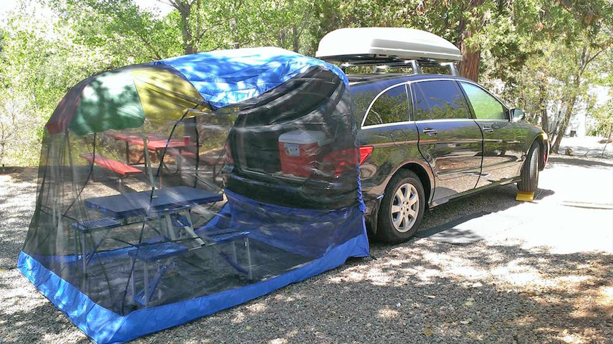 TailVeil Tent Attaches To Back of Your SUV or Minivan - SUV lift-gate camping tent