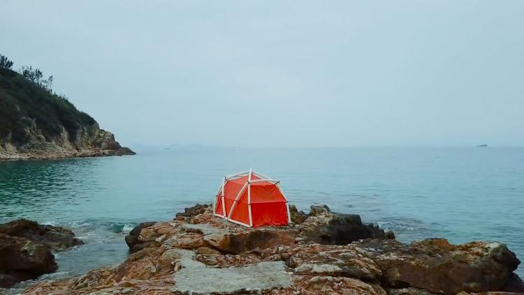 TentTube Inflatable Tent Sets Up In Seconds - Hand pump inflatable camping tent