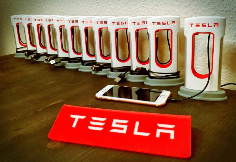 Tesla Phone Charger - Tesla Supercharging Station 3D Printed Phone Charger