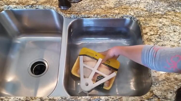 Thaw Claw Sink Suction Tool Helps Thaw Meat 7x Faster