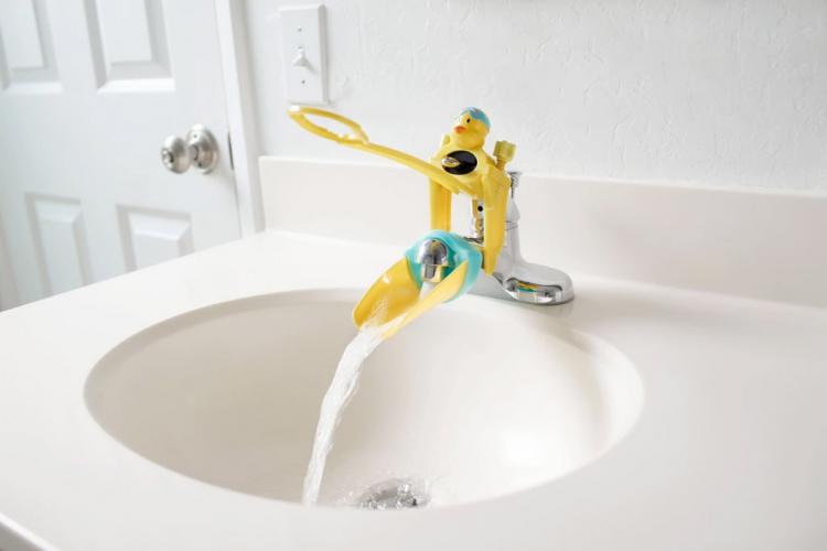 Aqueduck Faucet Handle Extender Helps Kids Reach The Faucet