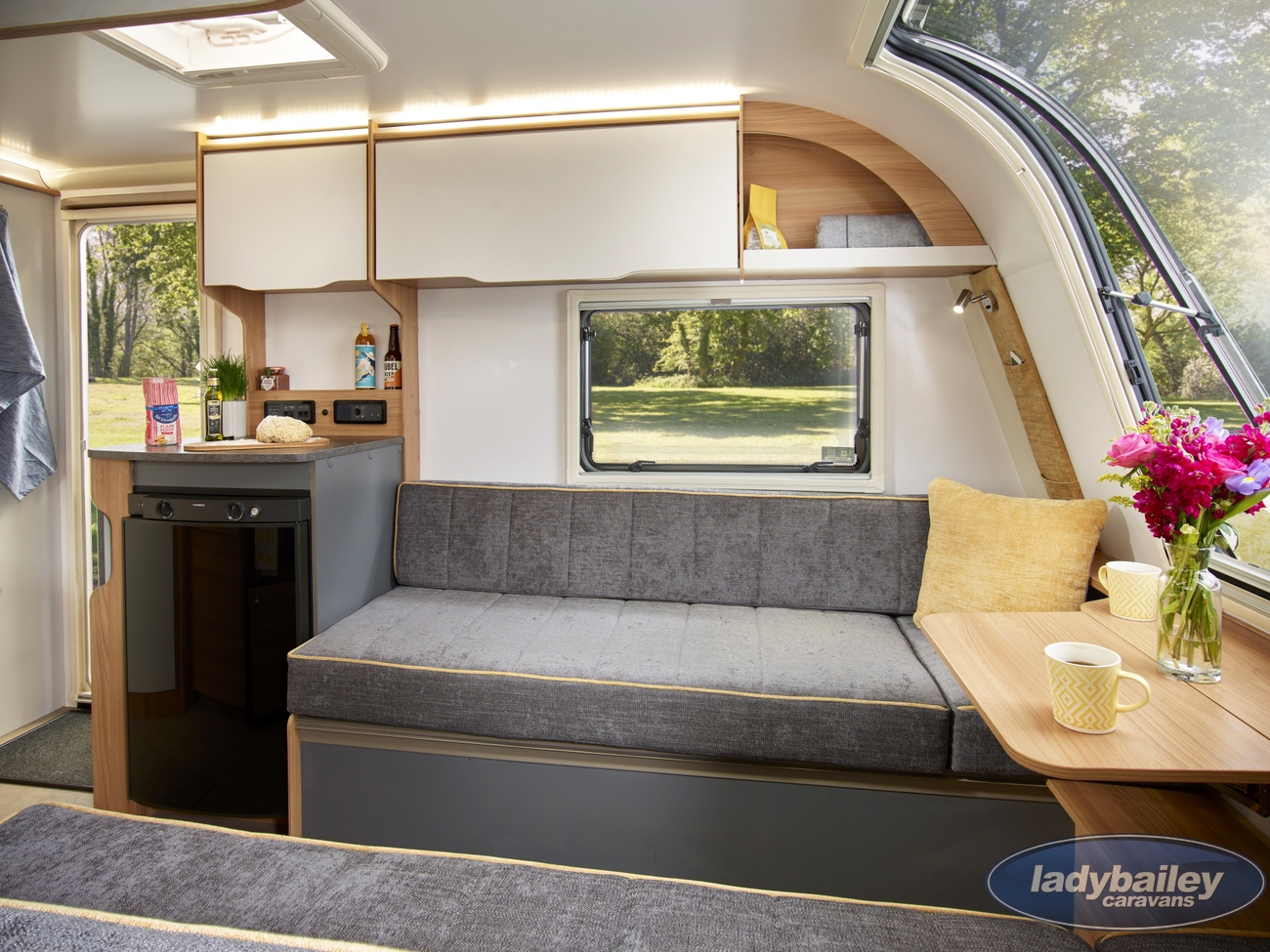 Bailey Discovery D4-2 Camper Trailer With Attached Inflatable Enclosed Awning