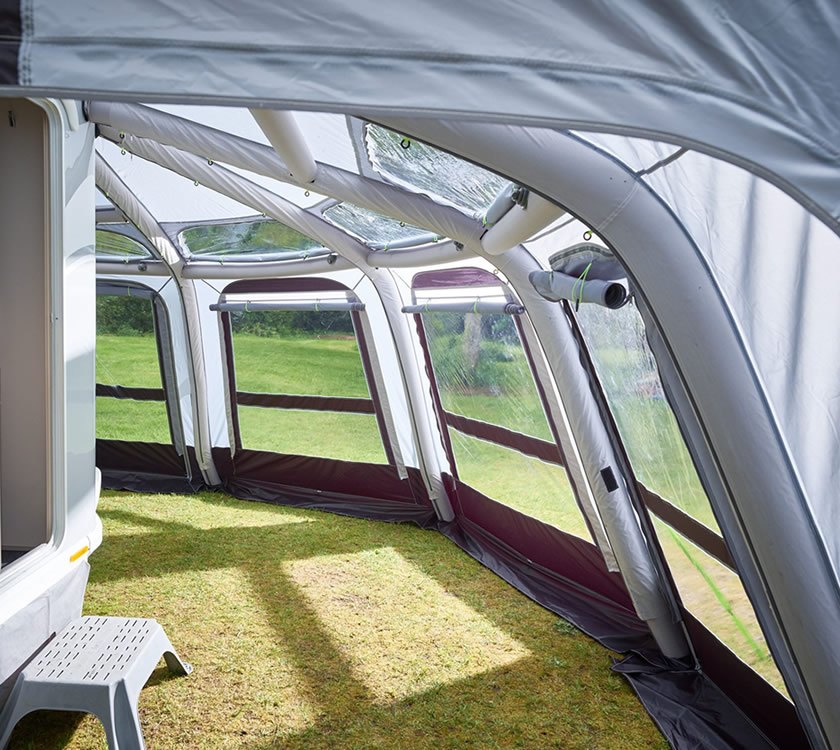 Bailey Discovery D4-2 Camper Trailer With Attached Inflatable Enclosed Awning