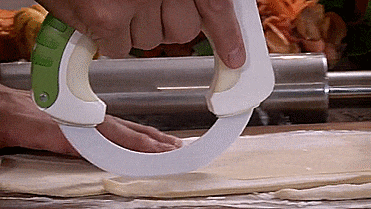 Bolo Rolling Knife - GIF