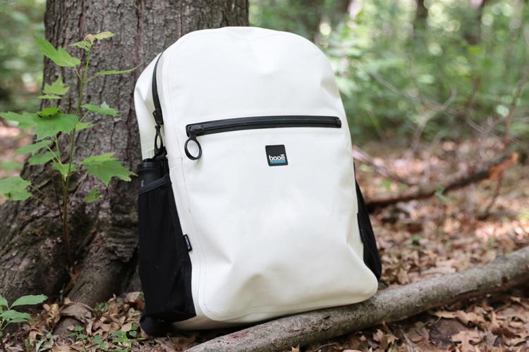 BooÄ“ Hybrid 20 Fully Waterproof Backpack - Submersible waterproof zippers floating backpack