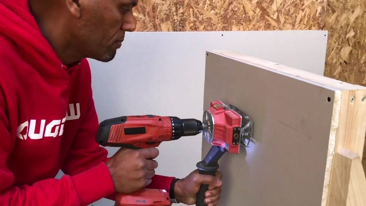 Quadsaw Square Saw Drill Attachment - Quadsaw automatic square drywall saw cuts perfect outlet holes 
