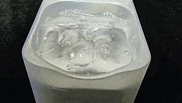 Testicuzzi Jacuzzi For Your Balls - Mini scrotum bubbling hot tub