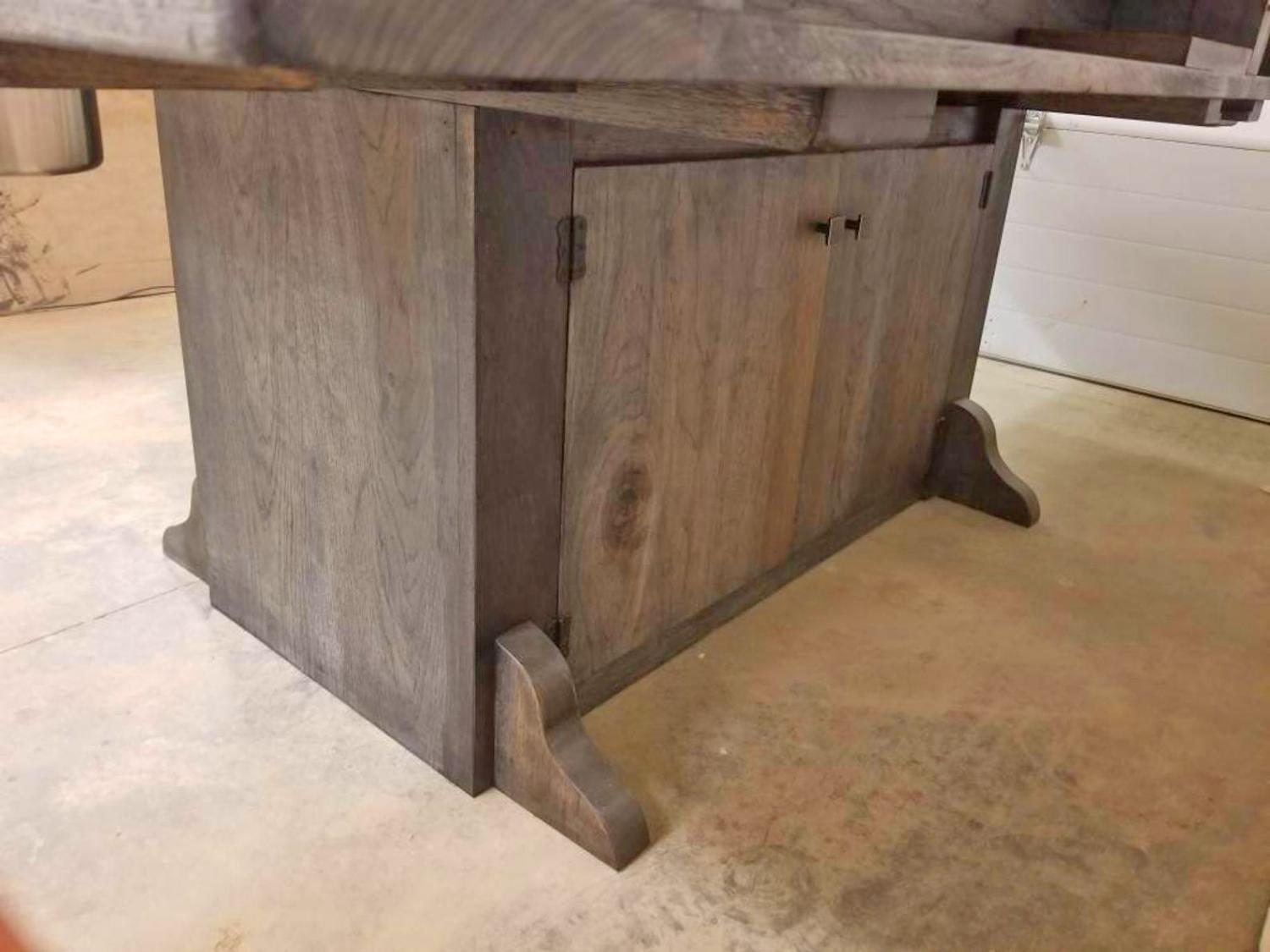 The Ultimate Gaming Table - Custom wooden board game tables with LED lighting
