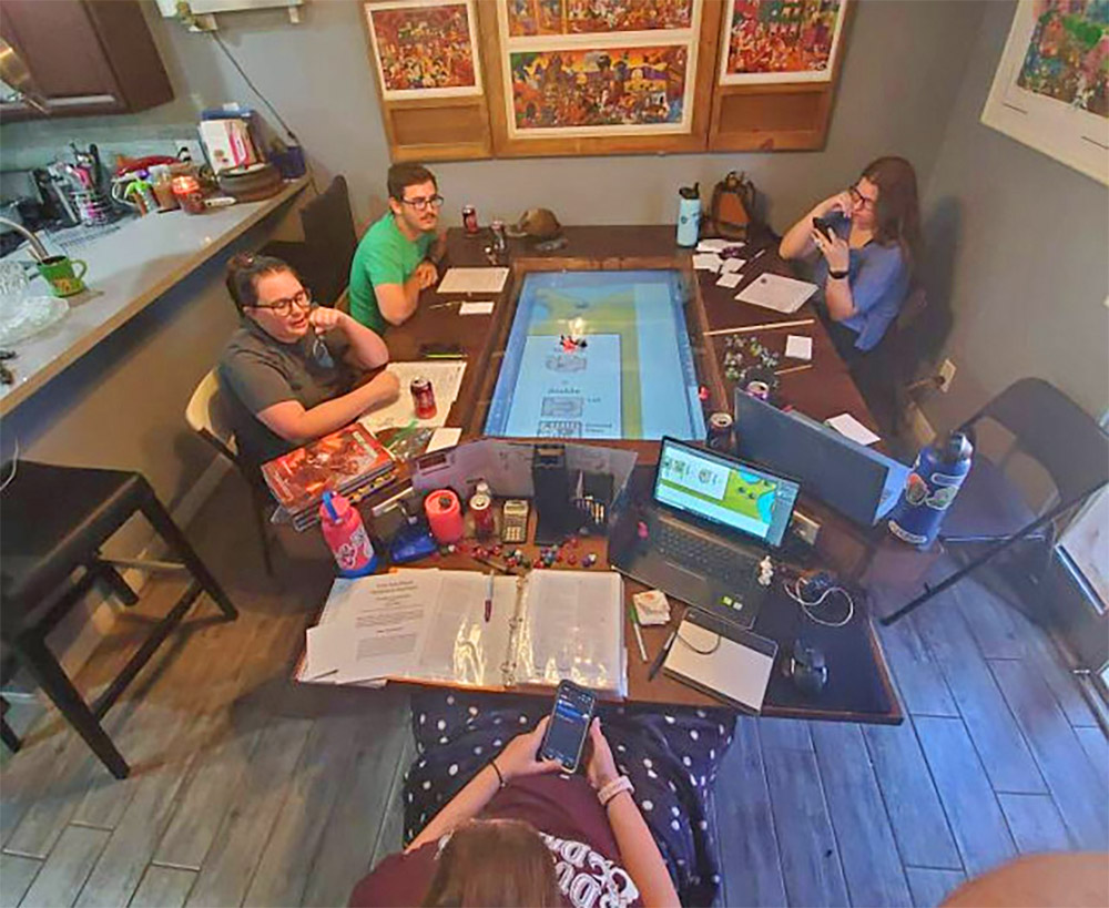 The Ultimate Gaming Table - Custom wooden board game tables with LED lighting