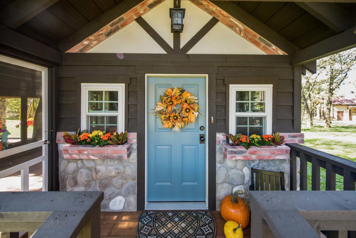 The Ultimate She Shed - Best she shed design with outdoor kids play area