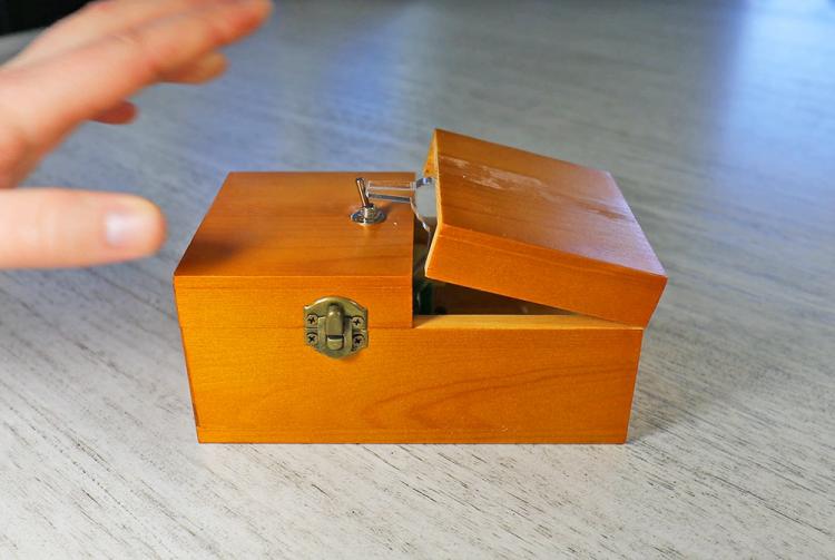 The Useless Box - A wooden prank box that turns itself off