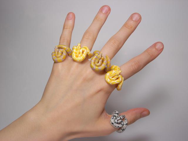 Cute Animal Rings Hug Your Fingers - Snakes
