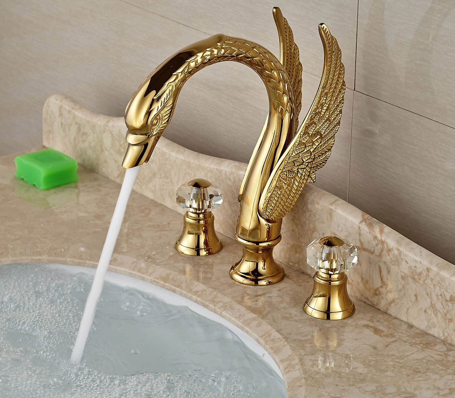 Luxurious Swan Faucet - Golden Wings bird faucet