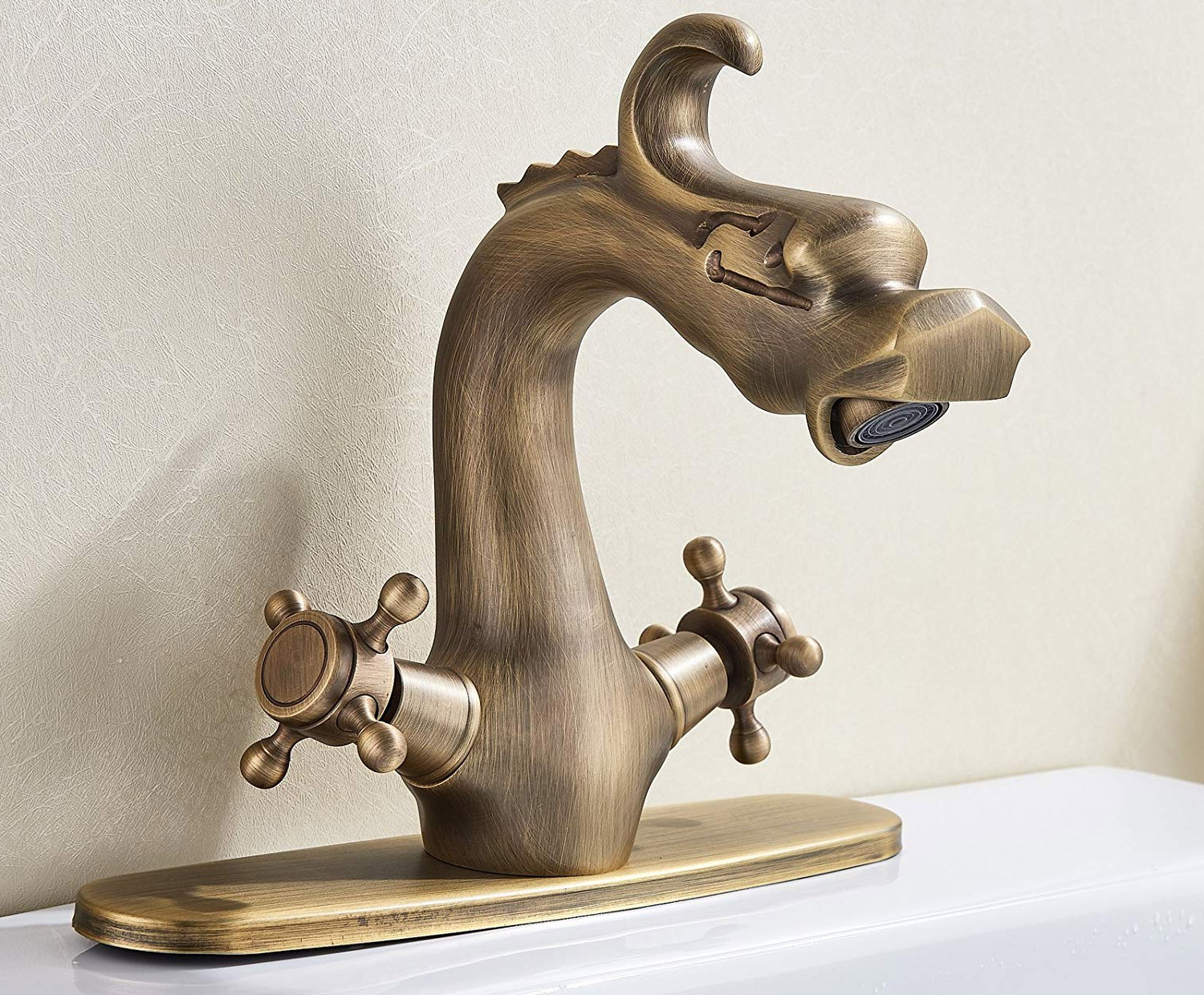 Dragon Faucet - Luxurious Dragon Bathroom Fixture