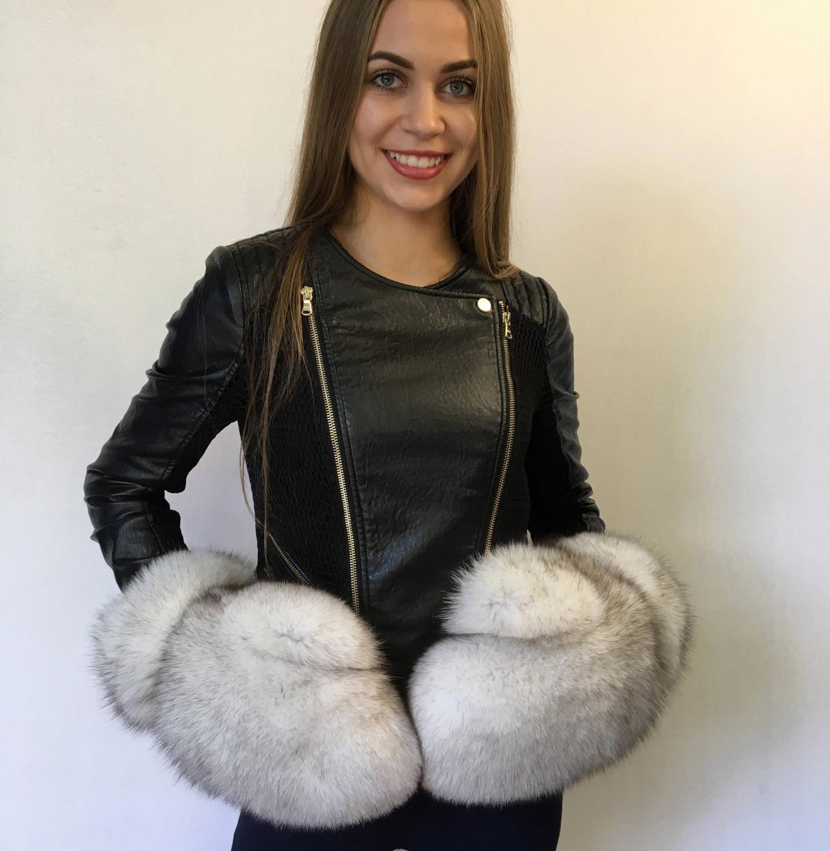 Giant Fur Mittens - Huge mittens
