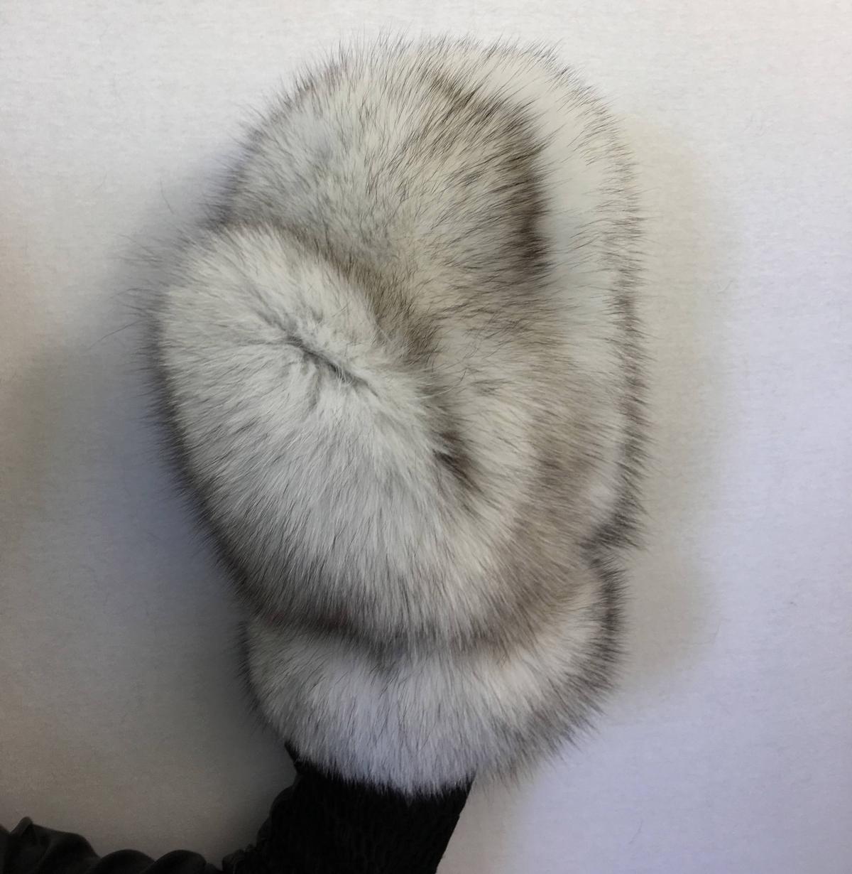 Giant Fur Mittens - Huge mittens