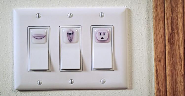 SwitchID Light Switch Cover Labels Help Identify What Switch Is For What - Light switch plate location icon stickers