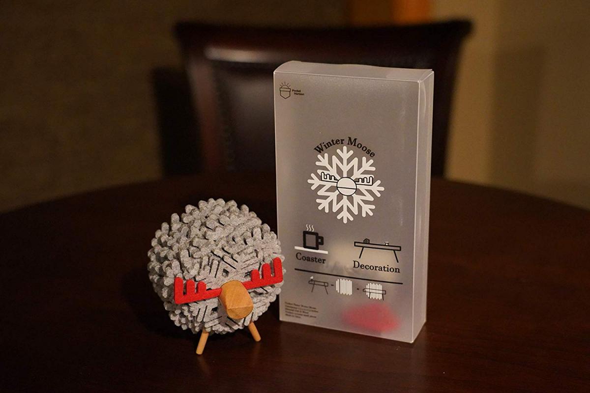 Felt Reindeer Coasters holder with snowflake coasters