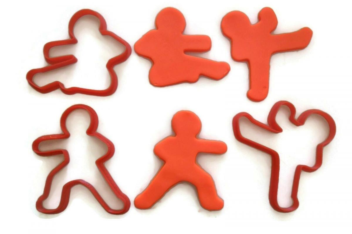 Ninjabread Cookie Cutters - Fighting Ninjas Funny Gingerbread Cookie Cutter Kit