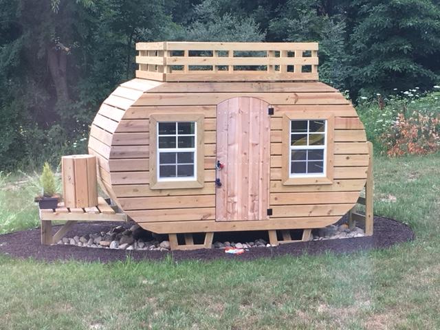 Kids Camper Playhouse - DIY Children's retro camper outdoor playhouse