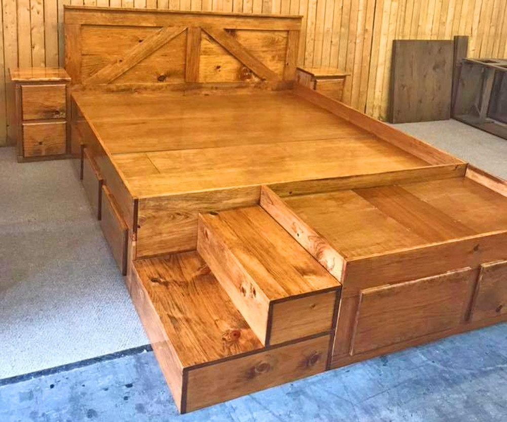 King Bed Has Built In Stairs Along With Extra Space At The End Of It For Your Dogs - Wooden king bed with space for dogs