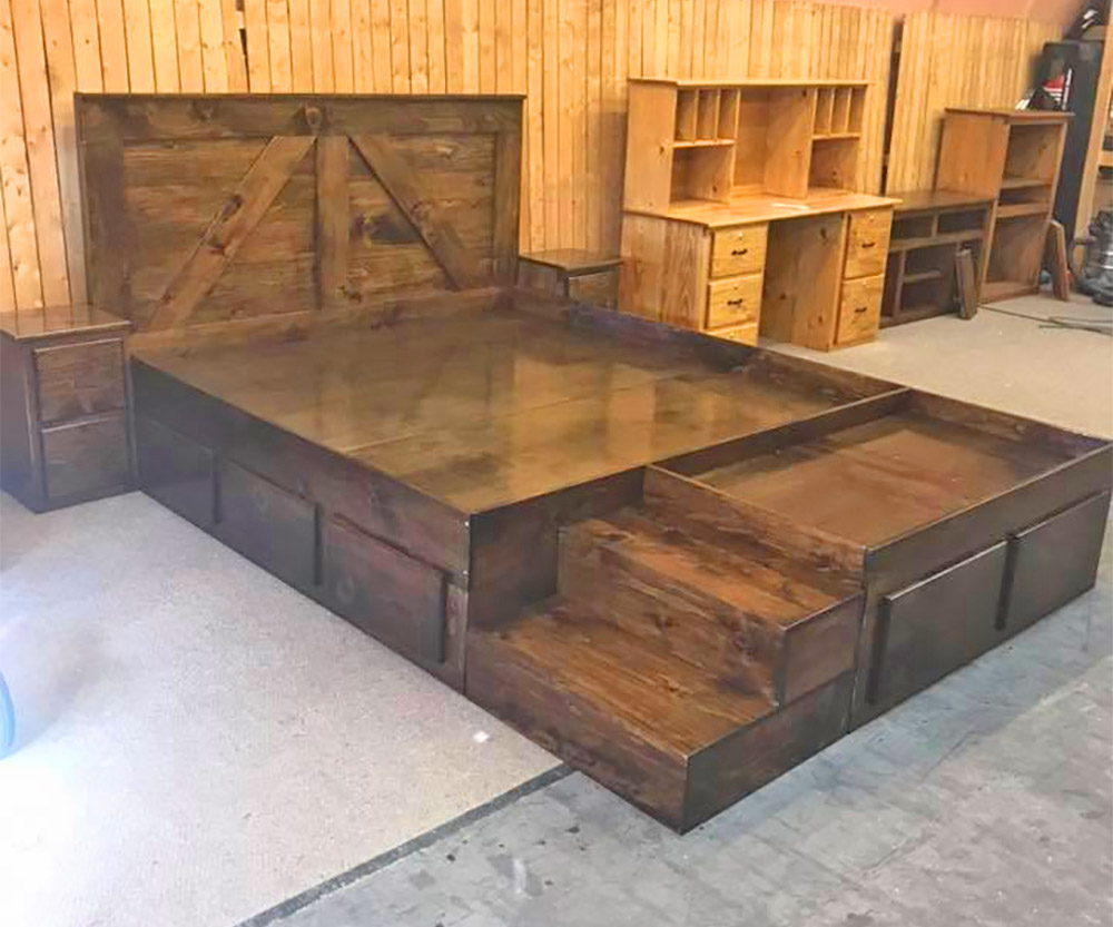 King Bed Has Built In Stairs Along With Extra Space At The End Of It For Your Dogs - Wooden king bed with space for dogs