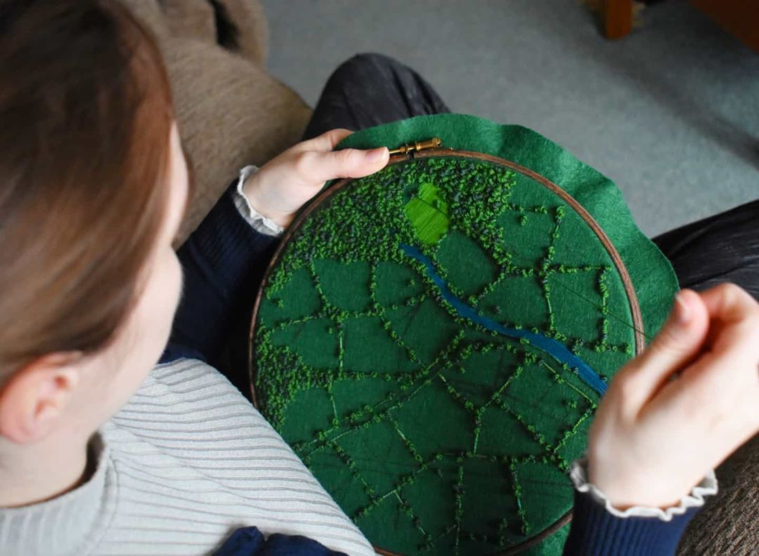 Incredible Mini Embroidery Pieces That Look Like Landscape Paintings - Best embroidery art painting