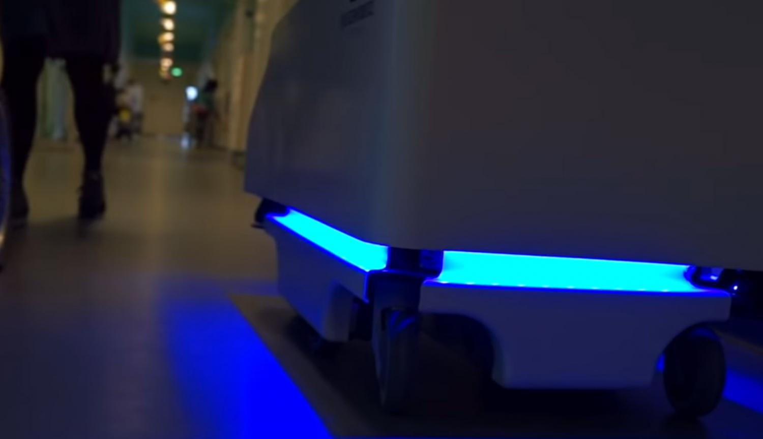 Bacteria-Killing Robot Disinfects Hospital Rooms Autonomously - UVD Robots hospital/hotel room disinfecting UV-robot