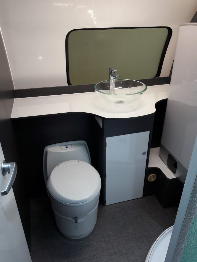 BeauEr 3X Travel Trailer Expands to Triple Its Size In Seconds