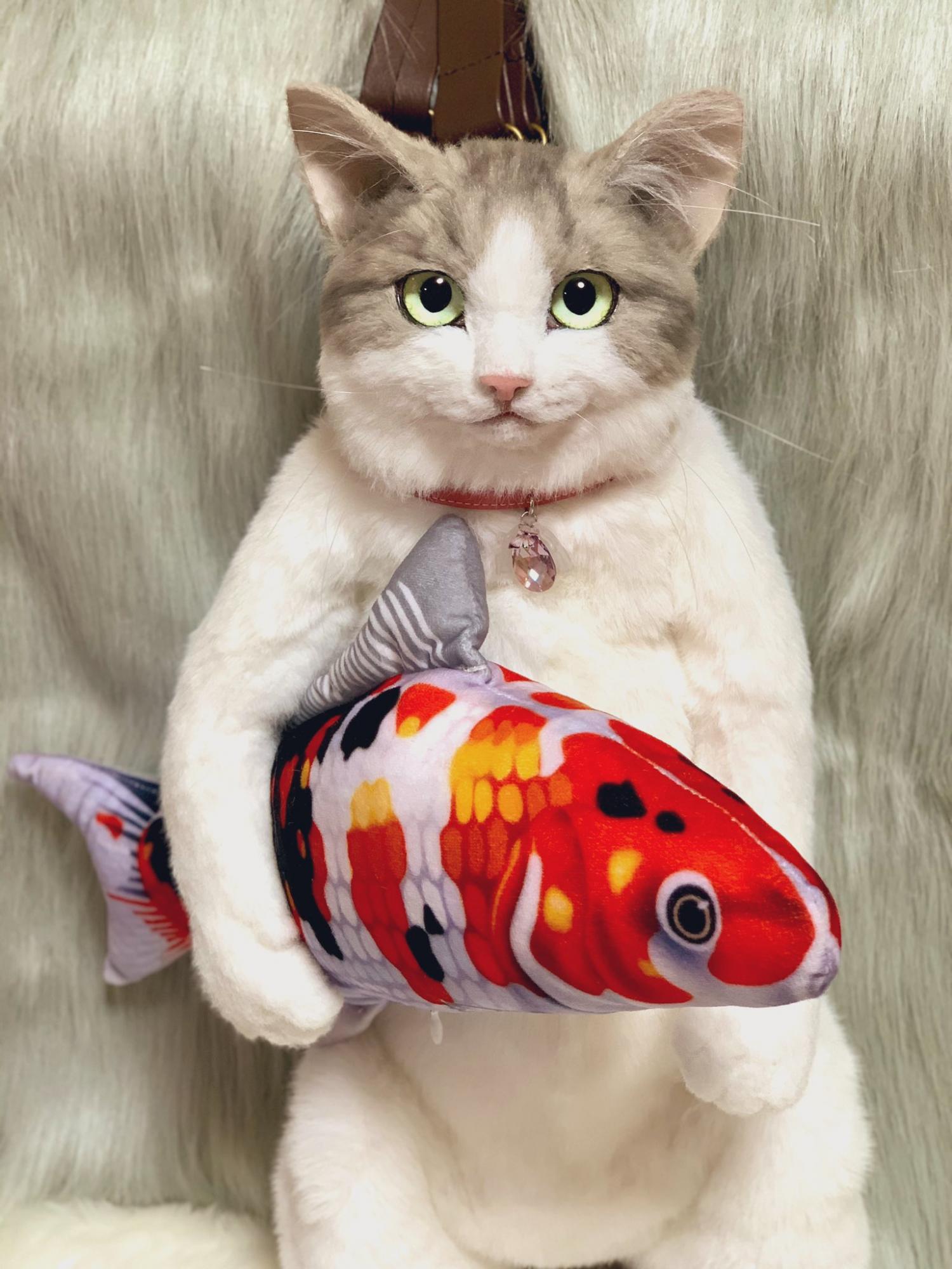 Realistic Cat Backpack looks like real live cat