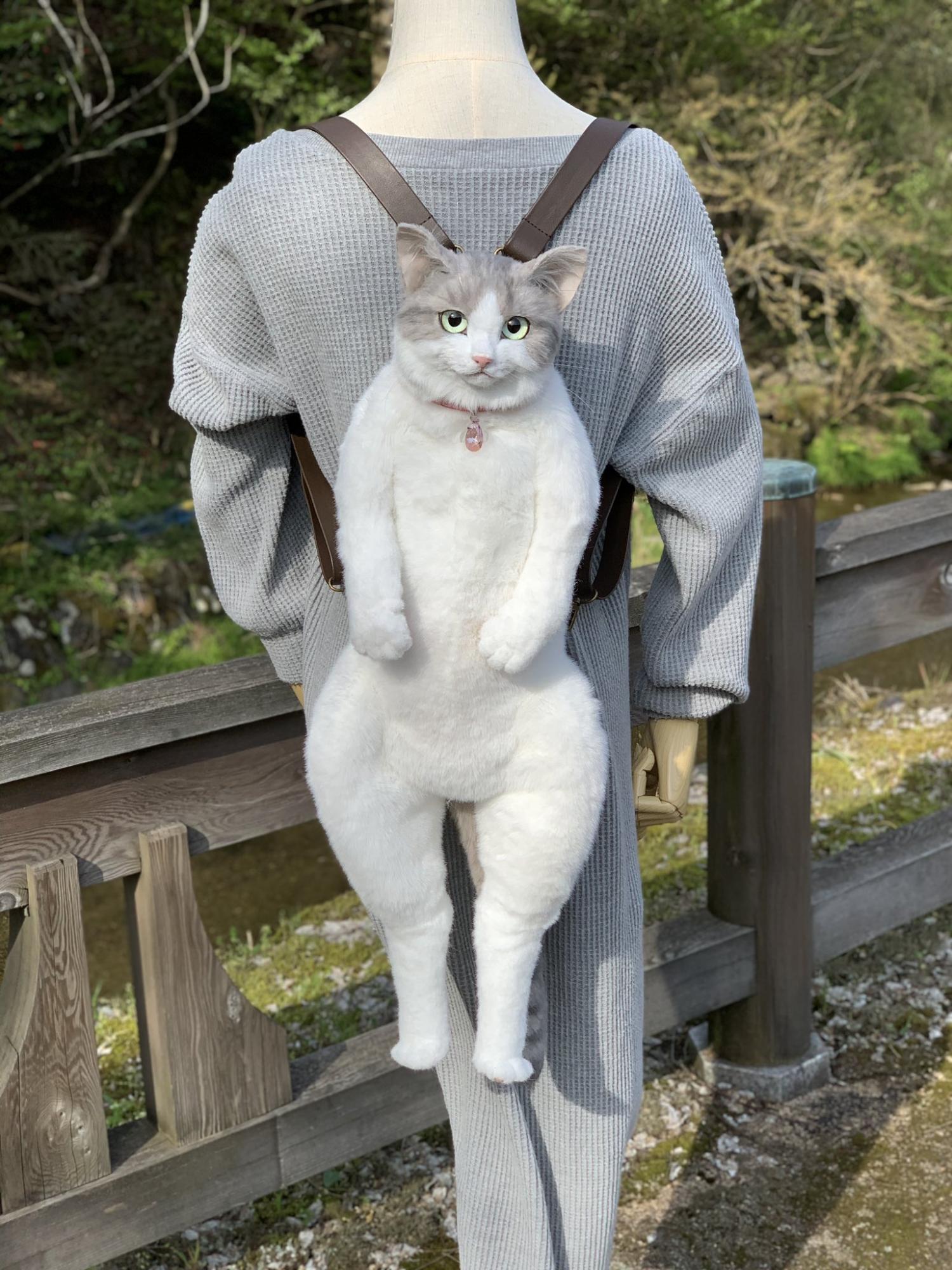 Realistic Cat Backpack looks like real live cat