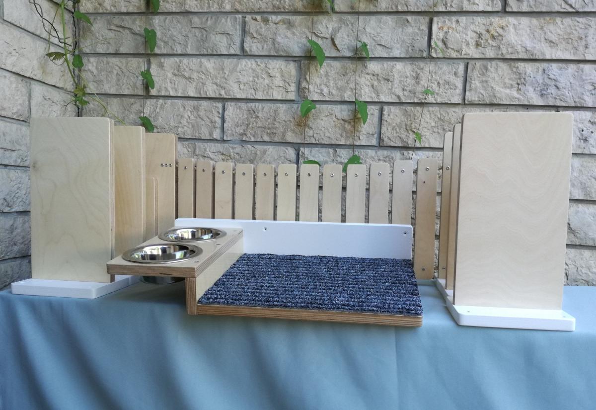 Wall-mounted cat feeder step - Hanging cat food bowls