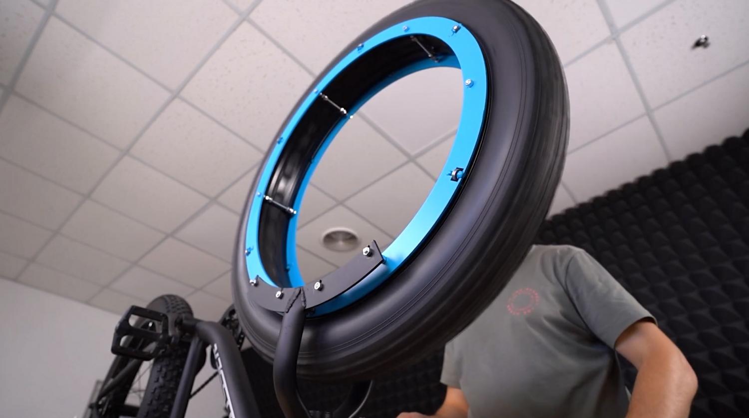 DIY Hubless Fat Tire Bicycle With Centreless wheel